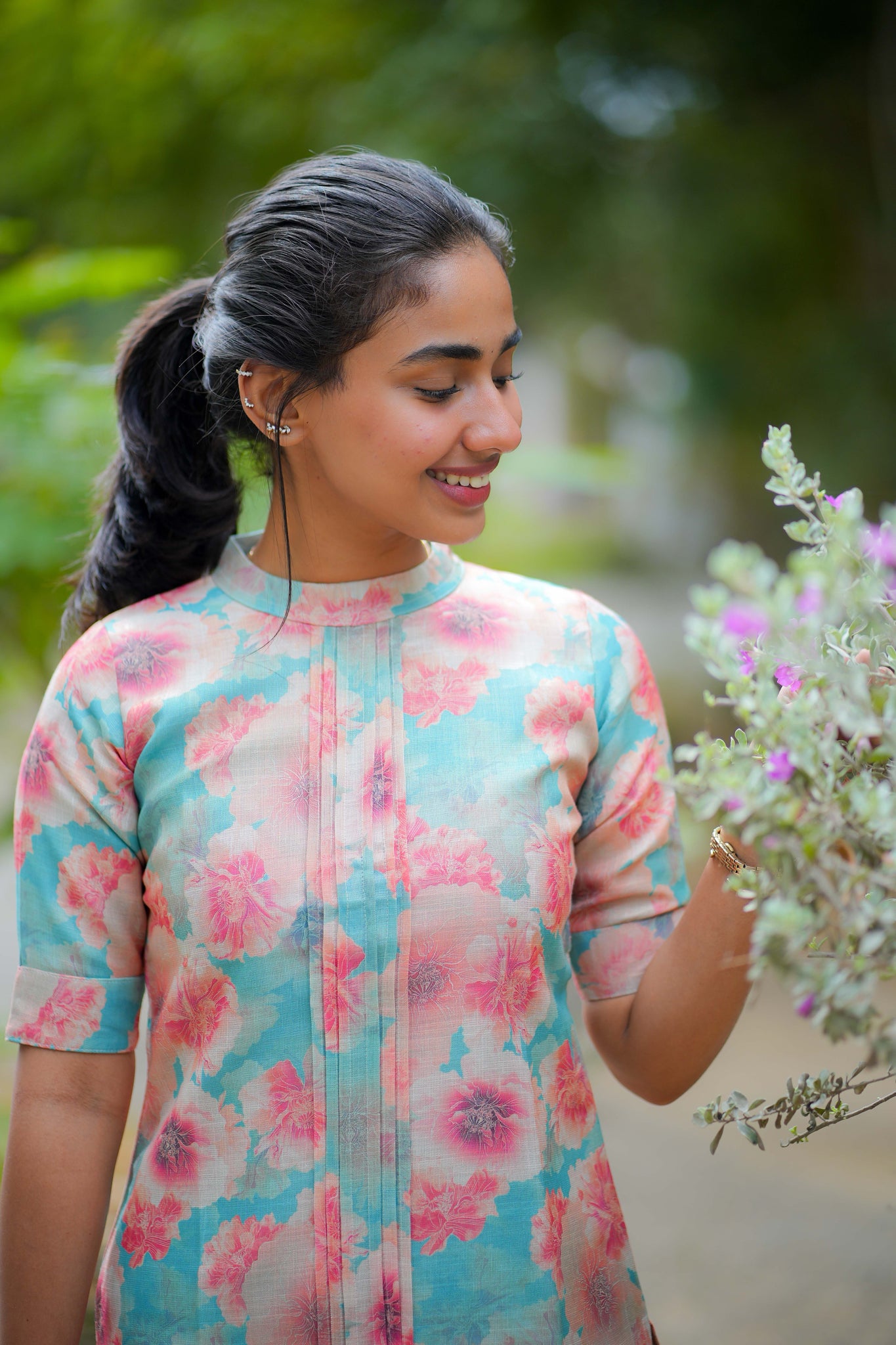 AA116 Blue Floral Linen Silk Kurti
