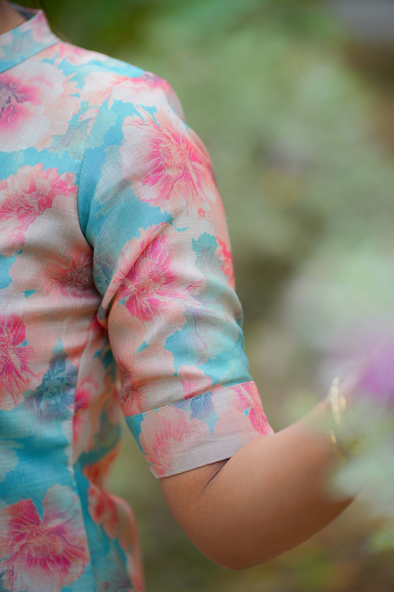 AA116 Blue Floral Linen Silk Kurti