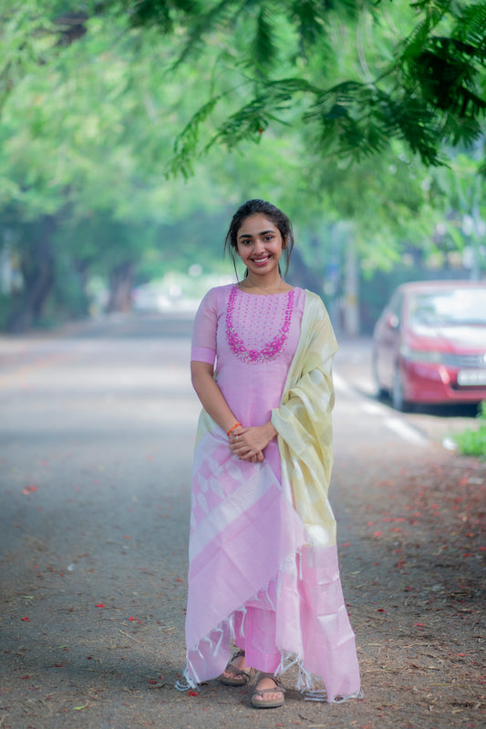 AA043 Tissue silk Banaras 3 pc set