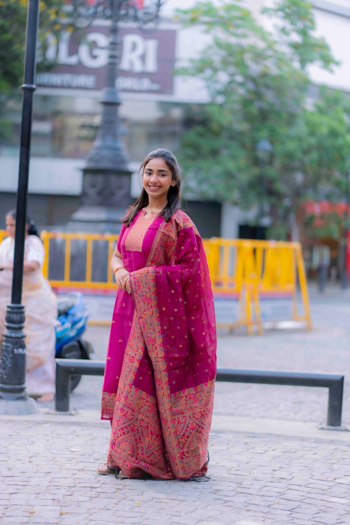 AA203 Dark Pink Kashmiri Jamdhani 3 Pc set