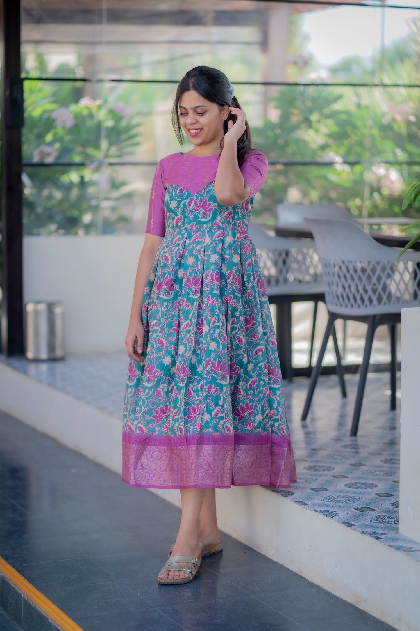 AA032 Dola Silk Maxi