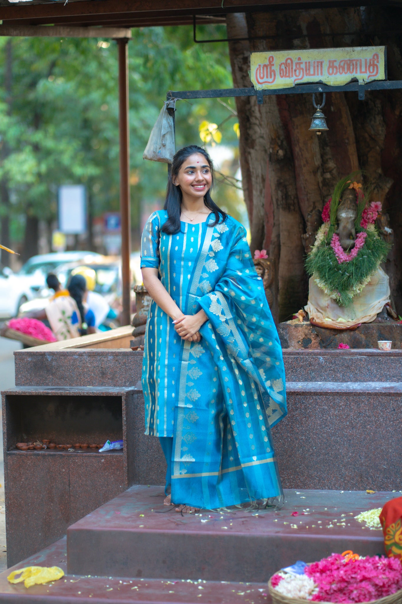 AA132 Peacock Blue Crush Silk (3 Pc Set)