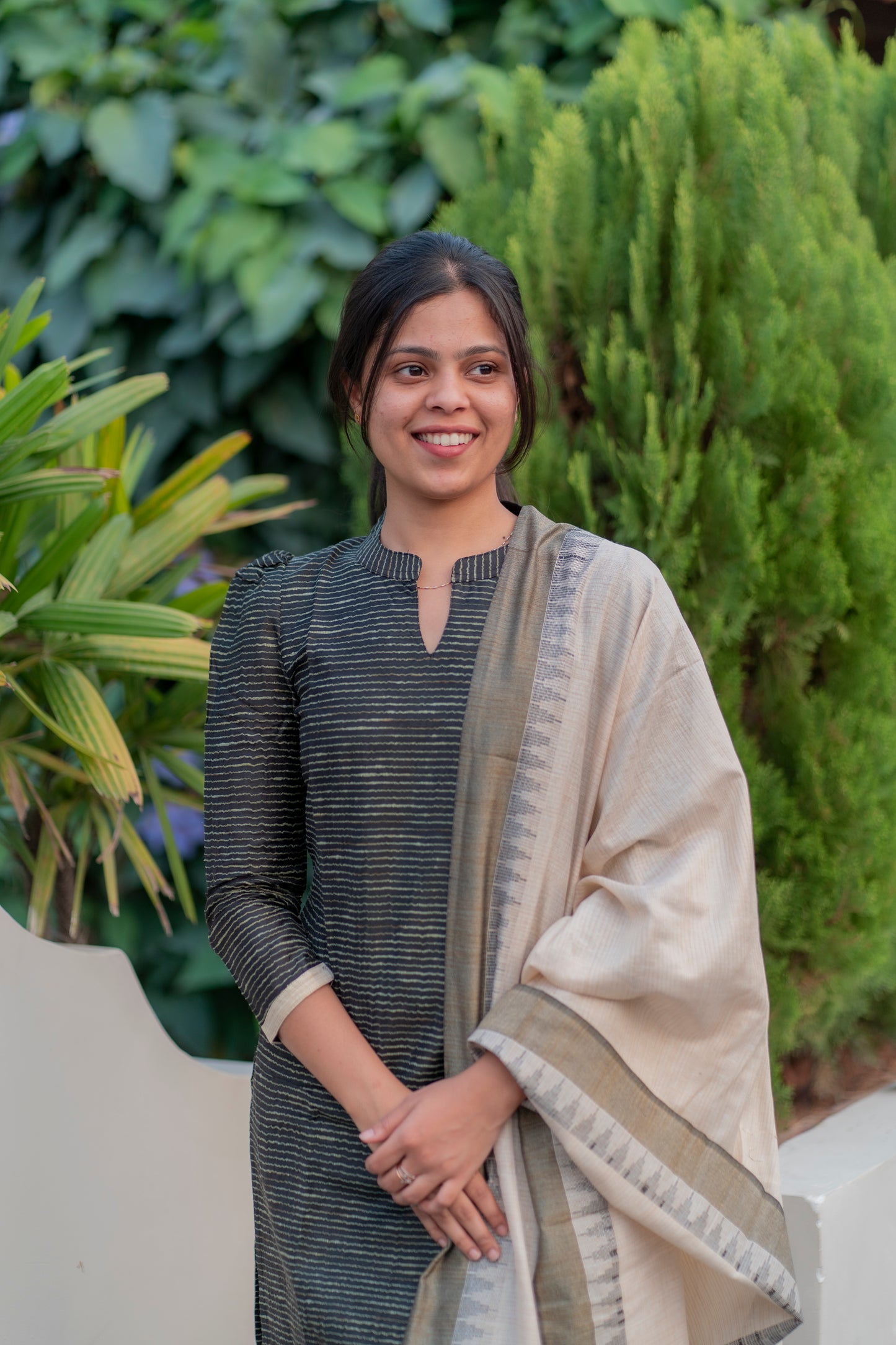 AA018 Black Khadi Silk 3 Pc Set