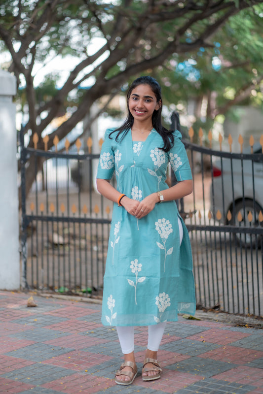 AA090 Mul Chanderi Kurti