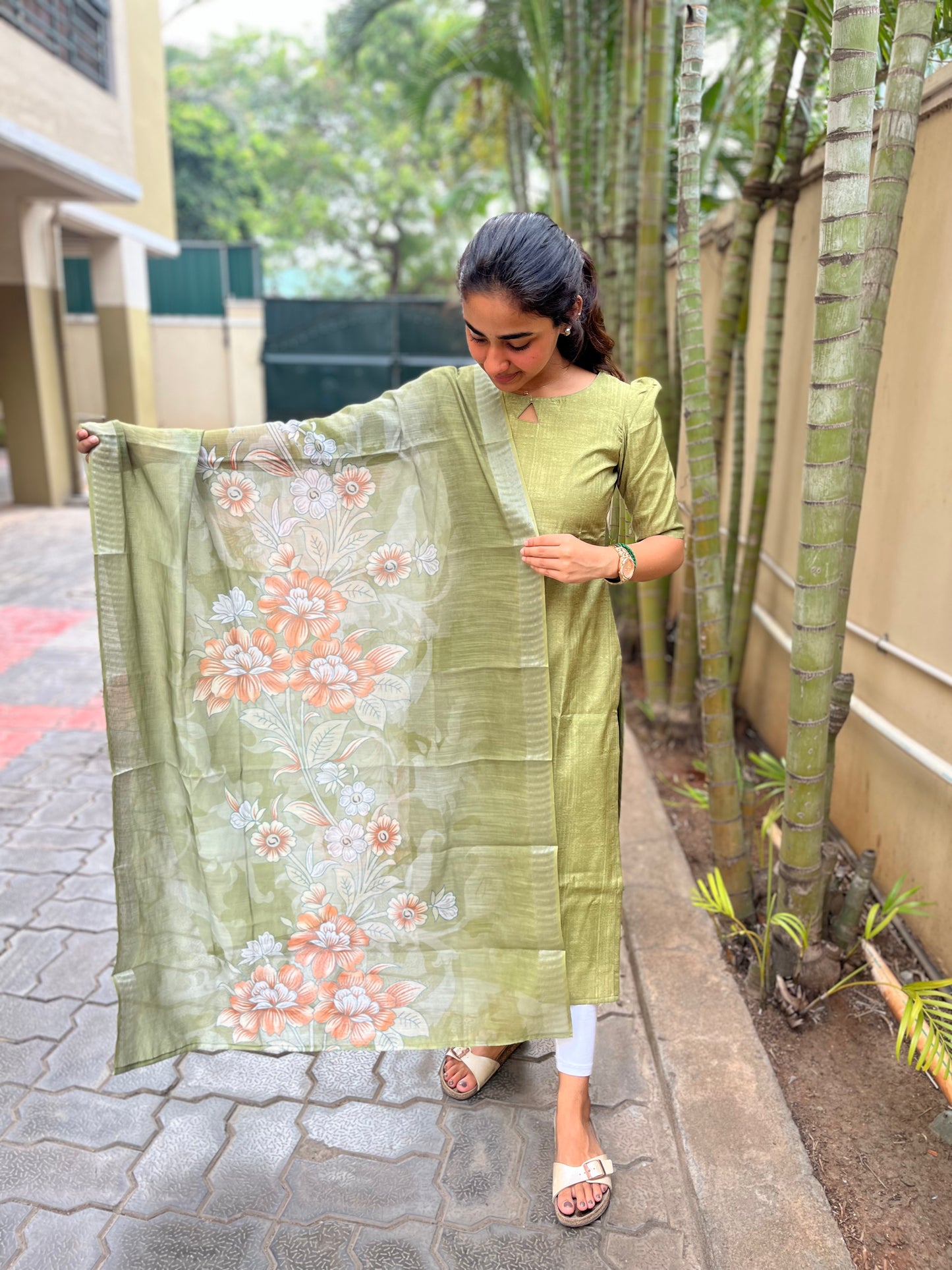 Green shimmer Linen Silk Kurti with Dupatta