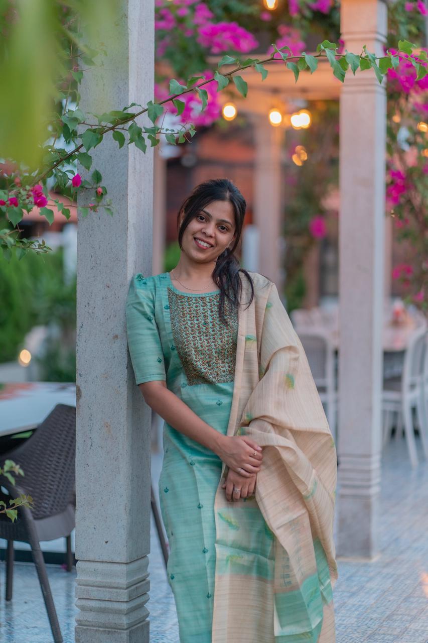 AA020 Blue Silk Banaras 3Pc Set