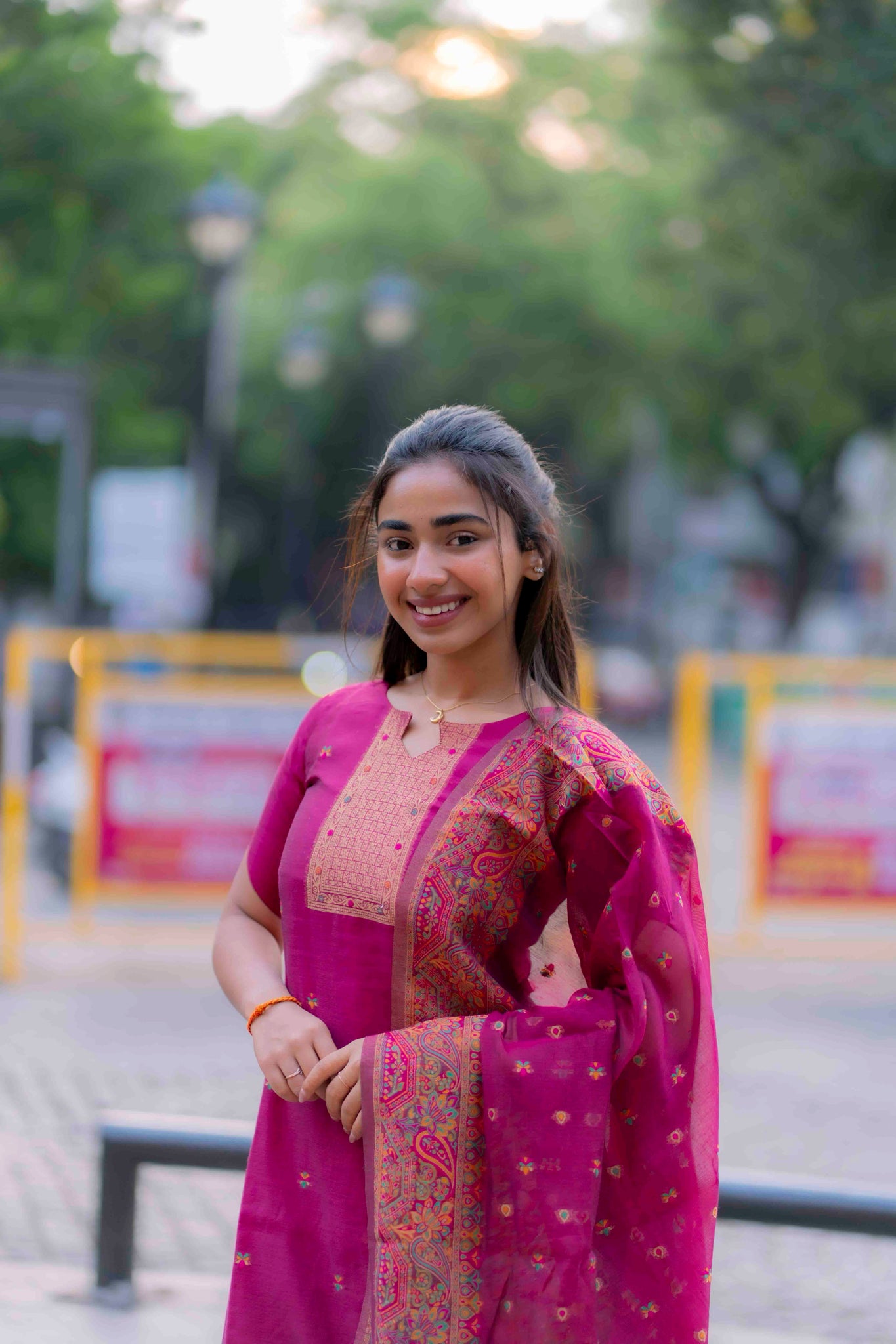 AA203 Dark Pink Kashmiri Jamdhani 3 Pc set