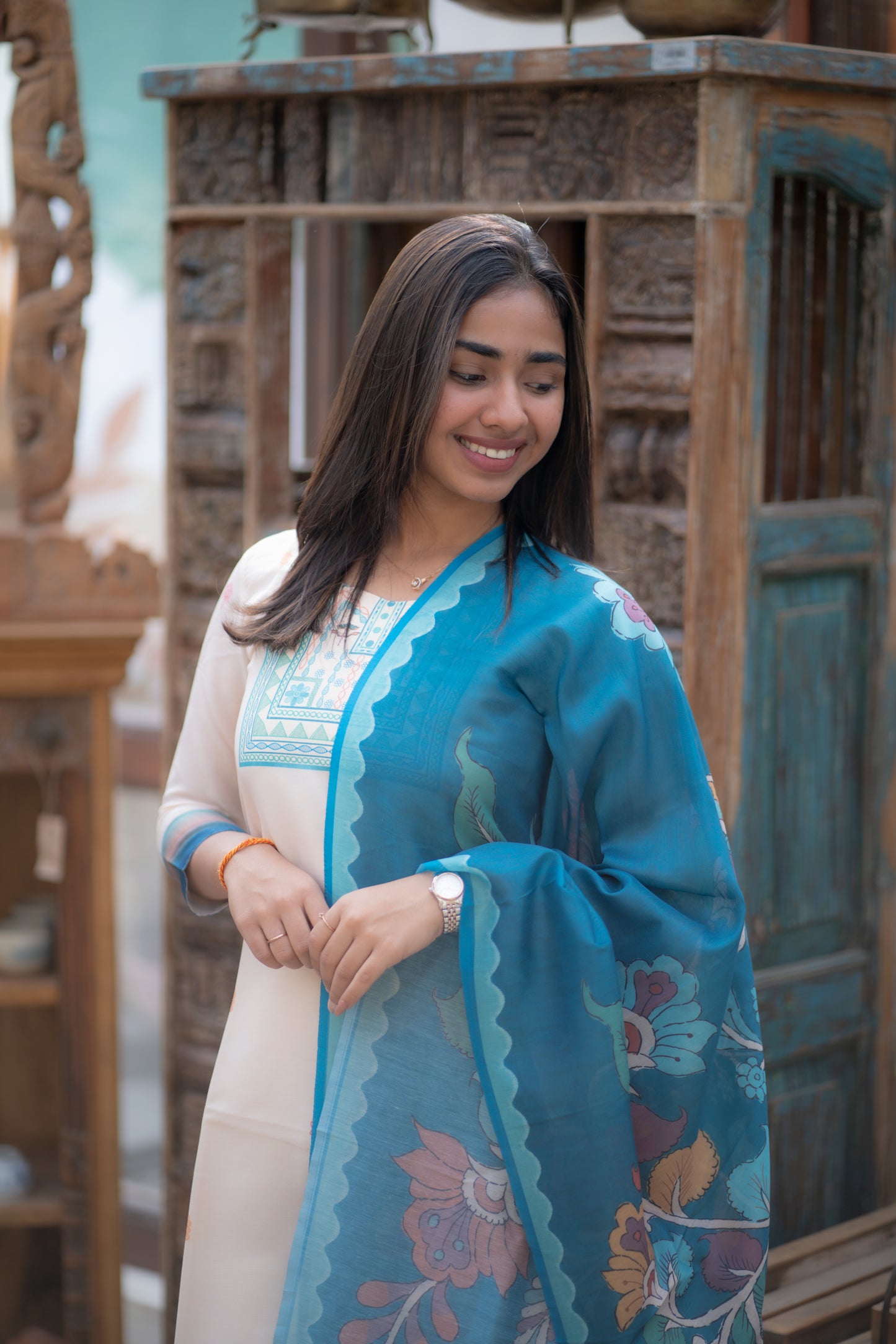 AA169 White with Peacock Blue Gucci Silk 3 Pc Set