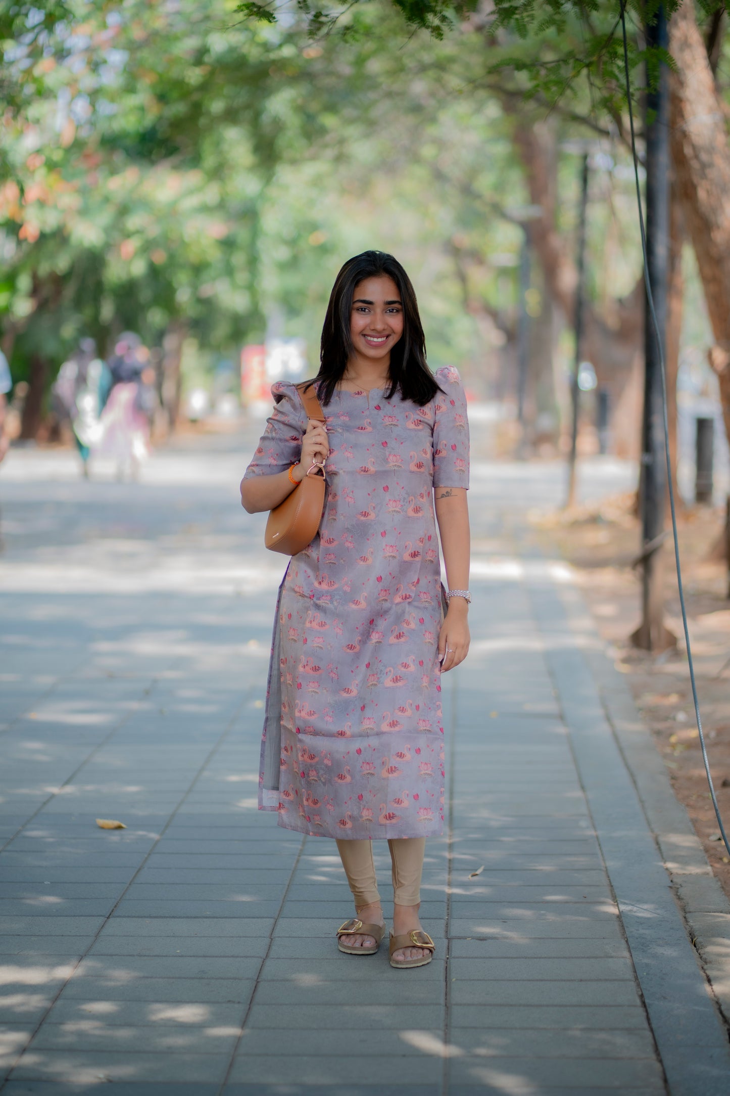 AA190 Grey Swan Shimmer Tissue Silk Kurtih