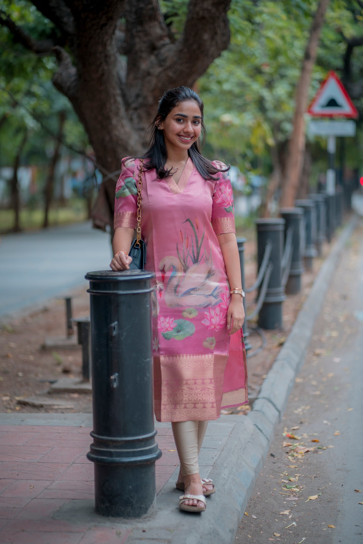 AA075 Pink Swan Tissue Silk Kurti
