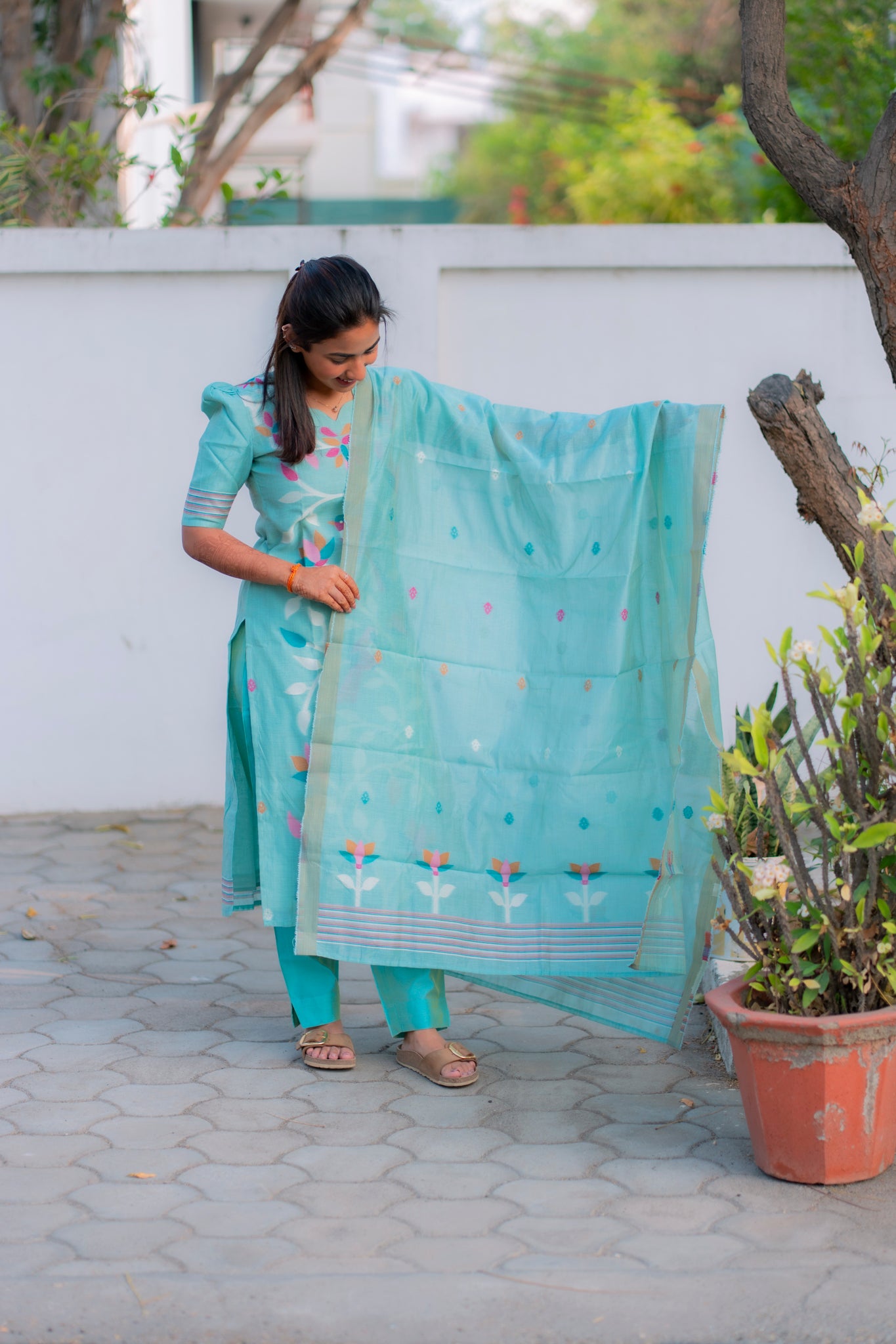AA202 Blue Floral Linen Jamdhani 3 Pc Set
