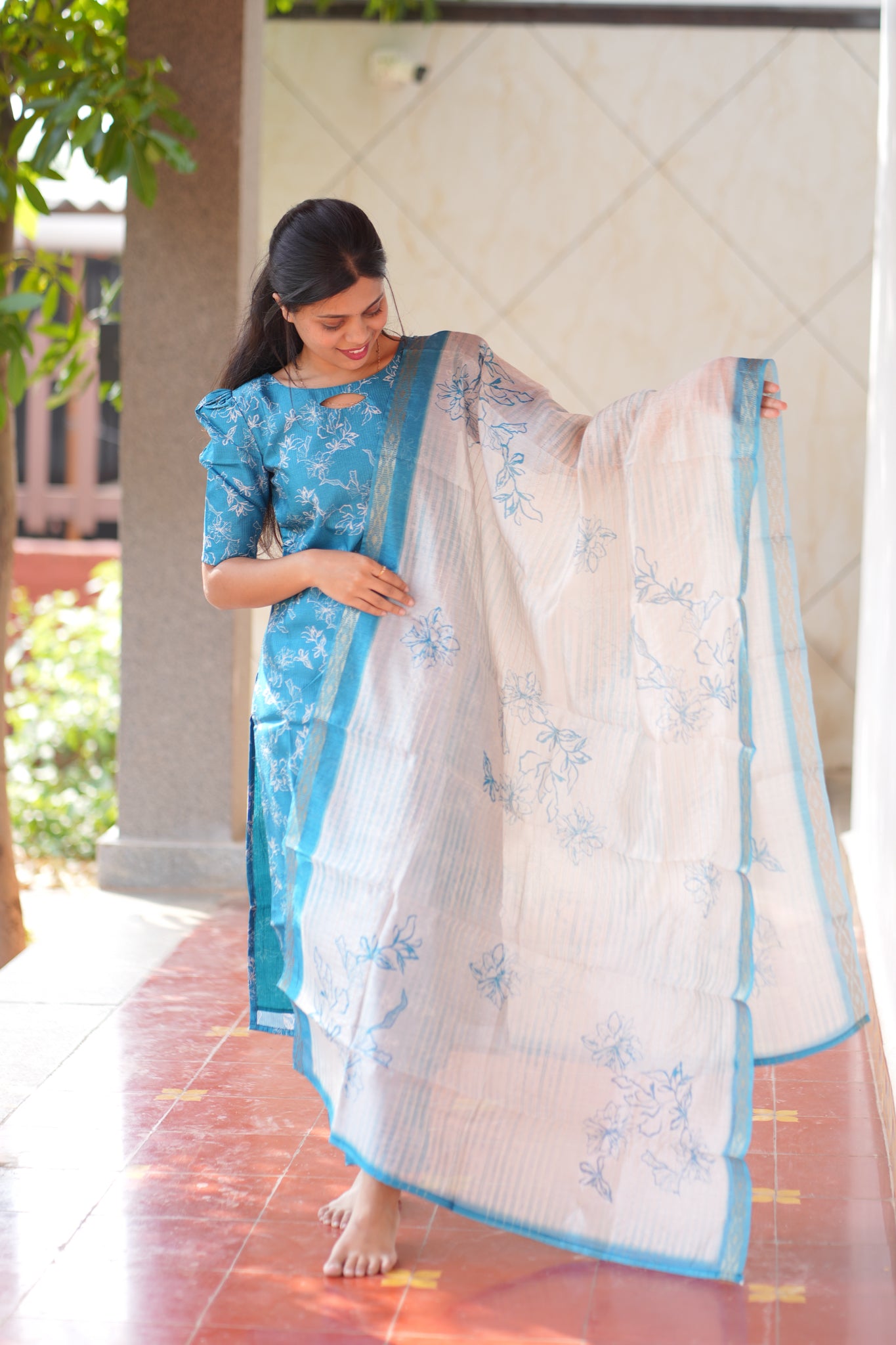 AA174 Blue with White Floral Gucci Silk 3 PC Set