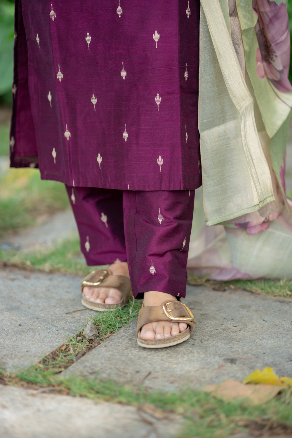AA291 Wine Purple Raw Silk Top & Pant With pastel Green Tissue Silk Floral Dupatta