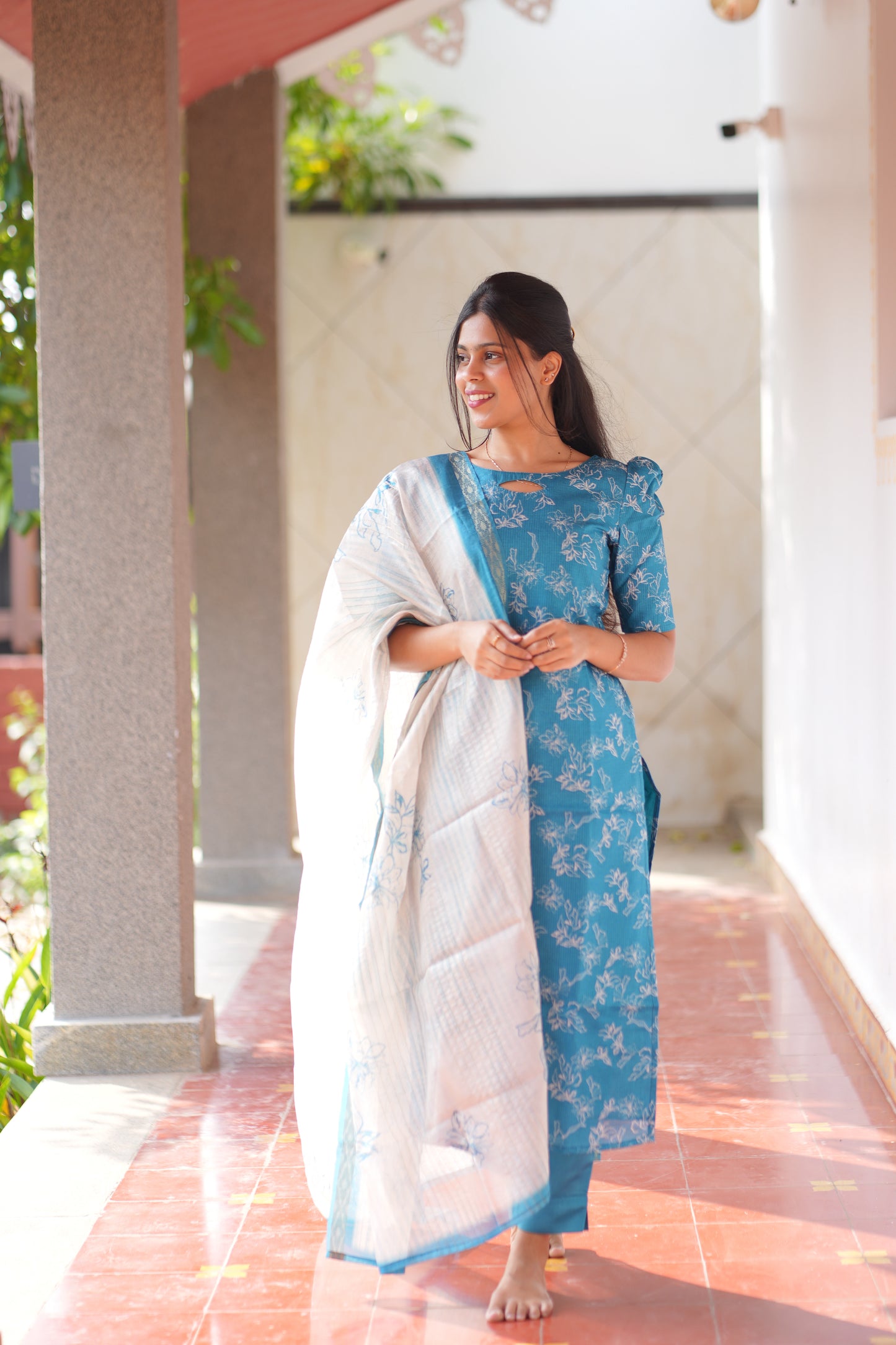 AA174 Blue with White Floral Gucci Silk 3 PC Set