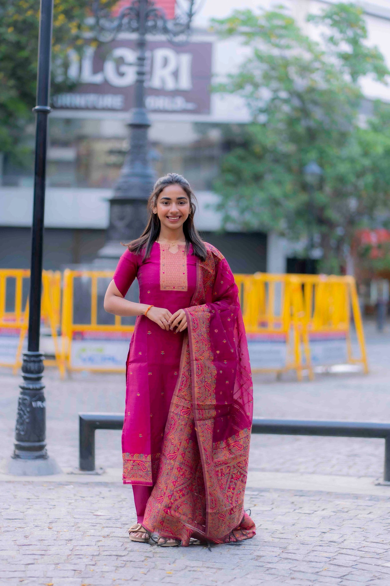 AA203 Dark Pink Kashmiri Jamdhani 3 Pc set