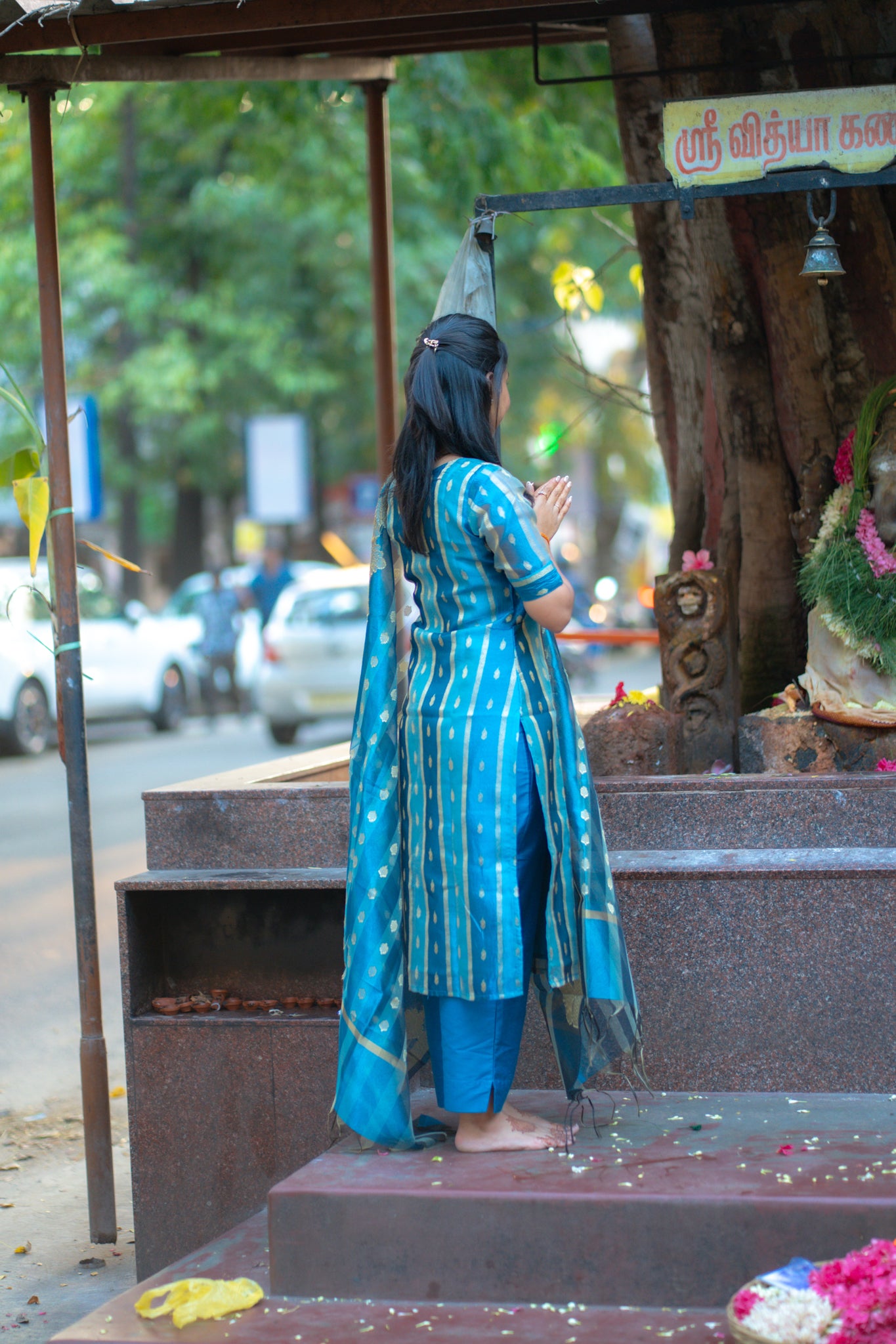 AA132 Peacock Blue Crush Silk (3 Pc Set)
