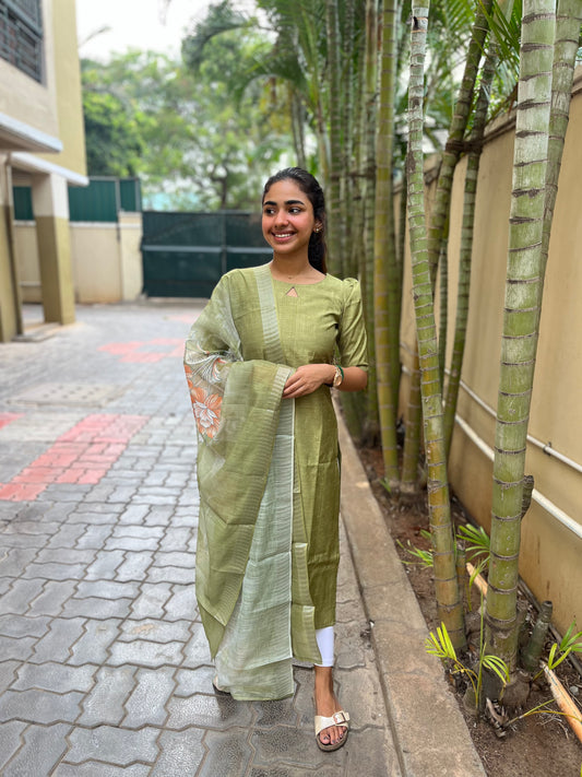 Green shimmer Linen Silk Kurti with Dupatta